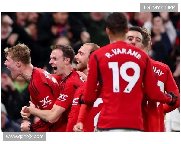 曼联战术体系缺乏稳定性，球队表现波动影响赛季走势